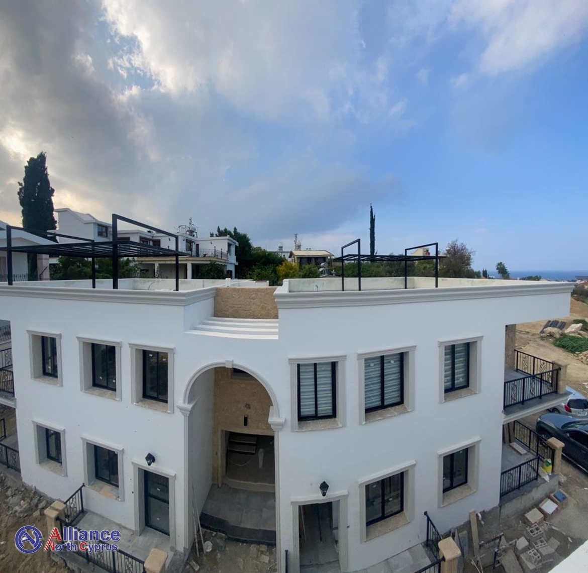 Апартаменты в новом комплексе в самом престижном районе Кипра