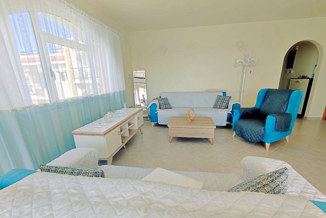 Квартира  с двумя спальными в жилом комплексе на море