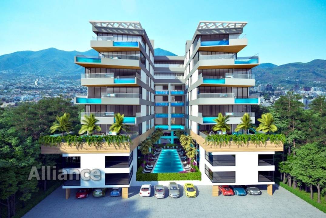 Роскошный апартамент в уникальном здании на  берегк моря в центре Кирении