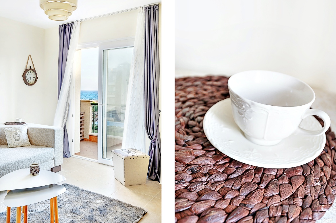 Квартира – студия с видом на море в курортном комплексе в Бафре