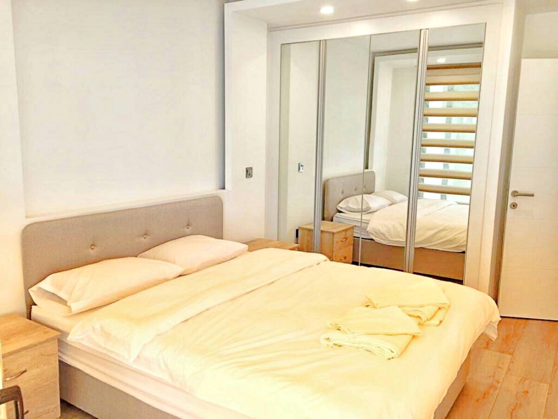 Роскошные трех спальные квартиры в комплексе в центре города Кирения