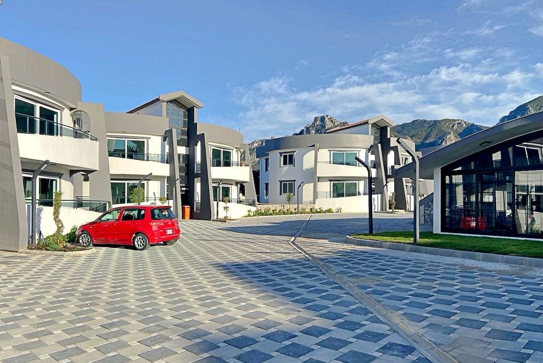 Двух комнатные квартиры  в комплексе закрытого типа в районе Караогланоглу