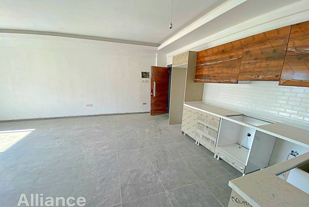 Трехкомнатные квартиры в новом здании в Кирении