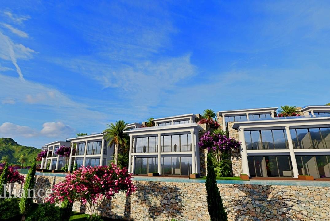 Квартиры с садом и пентхаусы в комплексе на море в Татлису