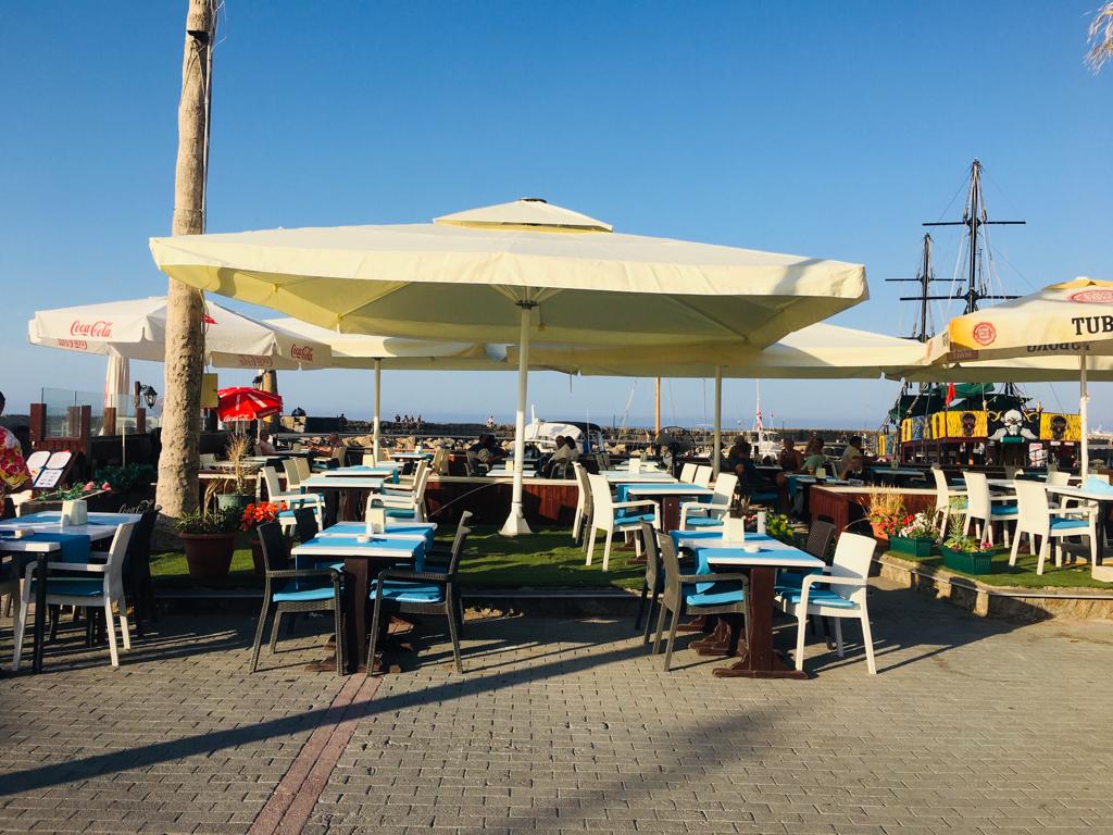 Ресторан в  старом  порту города Кирения  в продажу.
