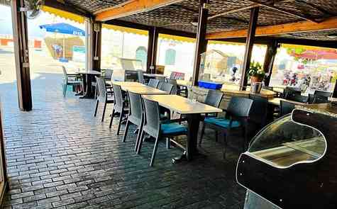 Ресторан в  старом  порту города Кирения  в продажу.