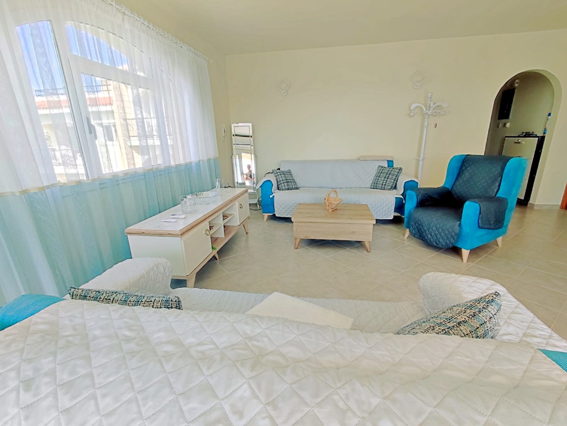 Квартира  с двумя спальными в жилом комплексе на море