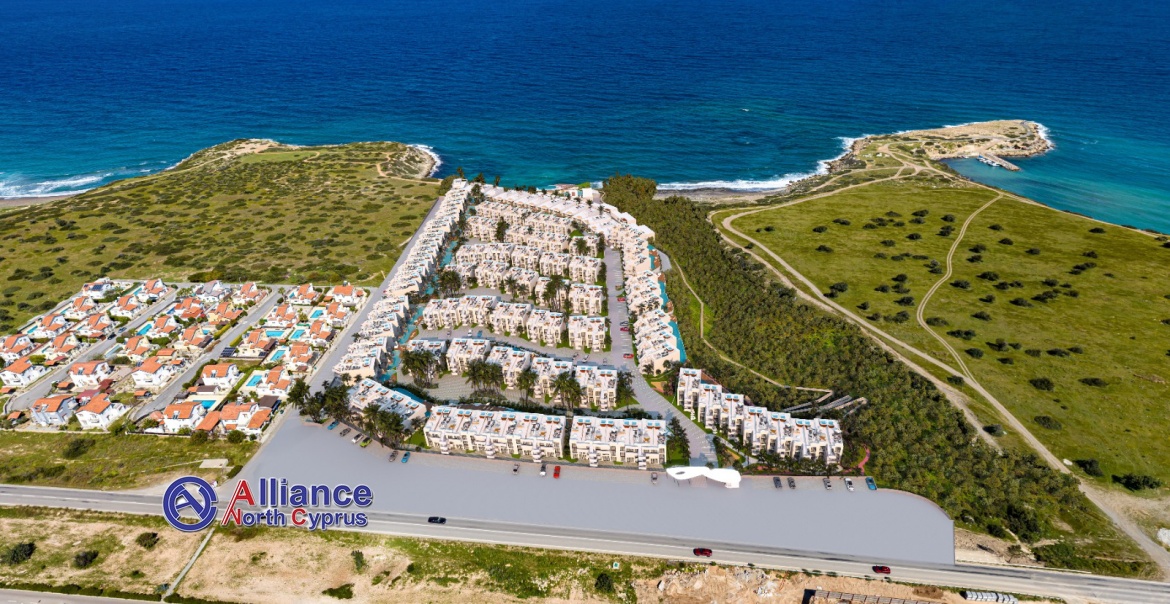 Комплекс на первой береговой линии на Северном Кипре - роскошные квартиры  и виллы  на первой линии моря!