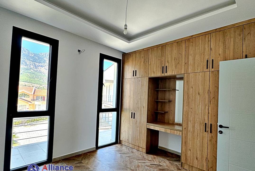 Продается Квартира 1+1 на Берегу Моря в Роскошном Комплексе в Лапте