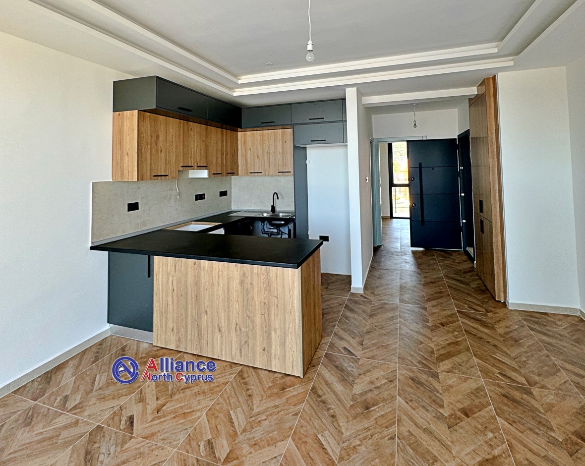 Продается Квартира 1+1 на Берегу Моря в Роскошном Комплексе в Лапте