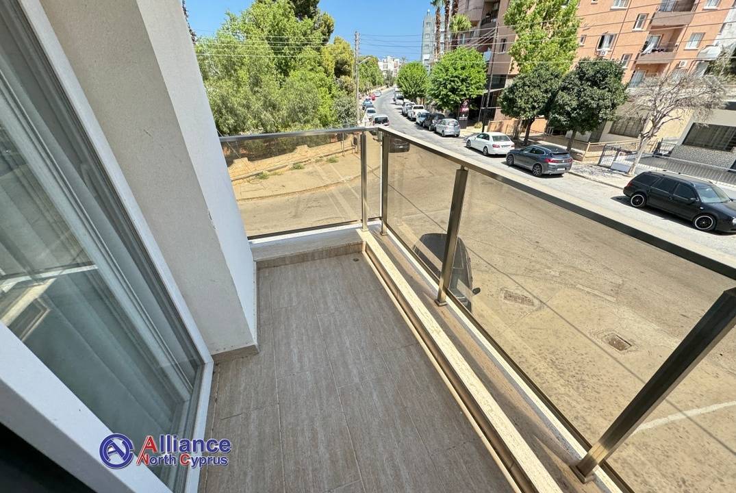 Большая квартира в центре города Фамагуста 