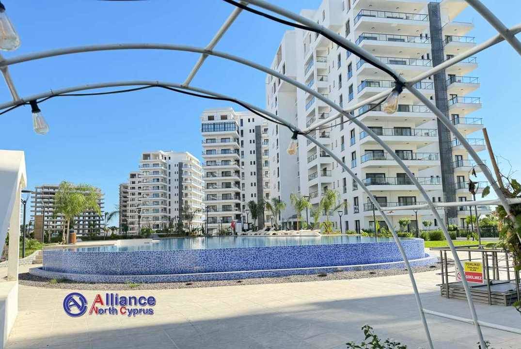 Квартира 1+1 с панорамным видом, в комплексе "Цезарь БЛУ"" на берегу моря 