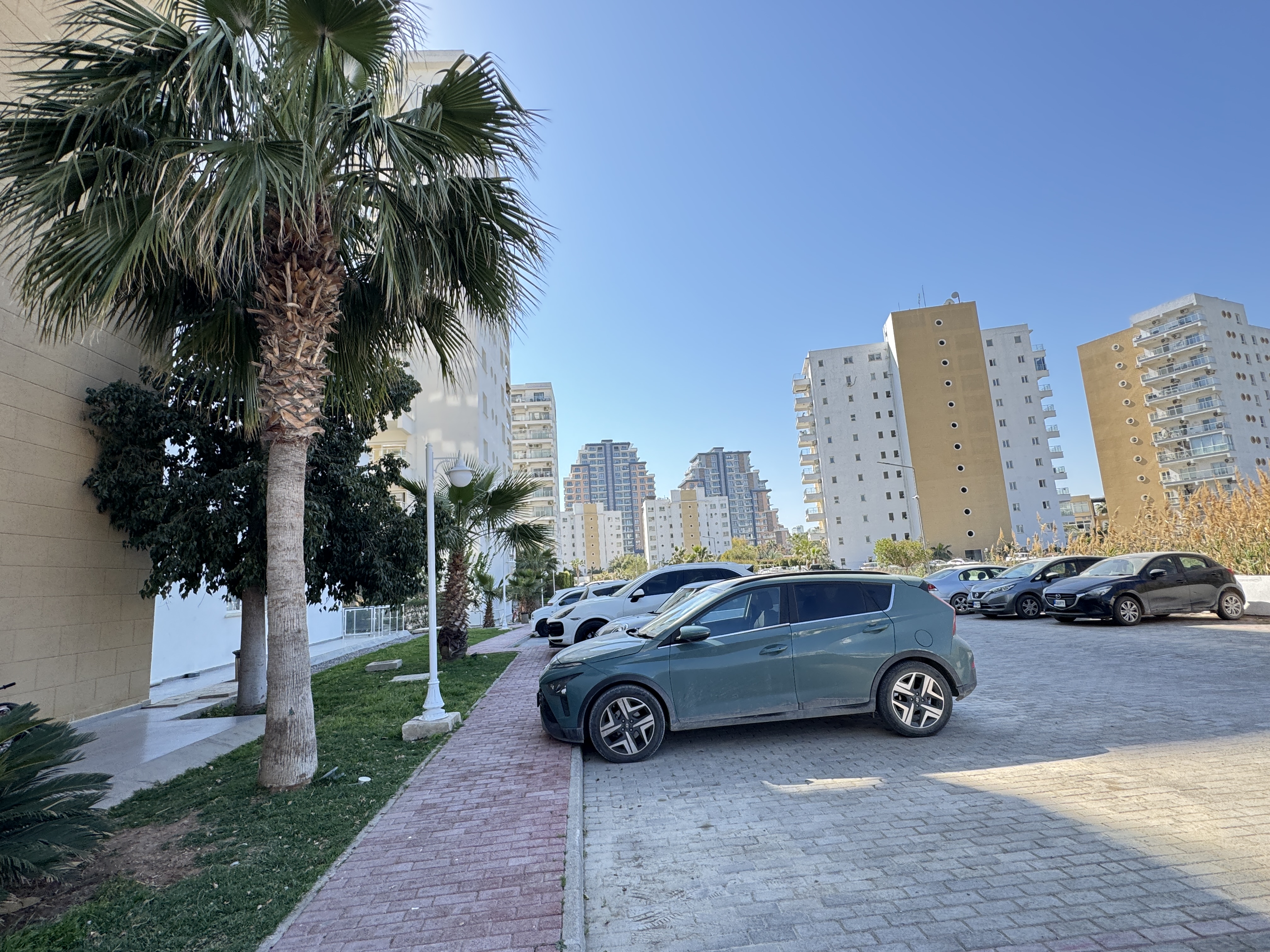 Продаётся уютная студия 45 кв.м. в престижном жилом комплексе Caesar Resort, блок Spartacus!