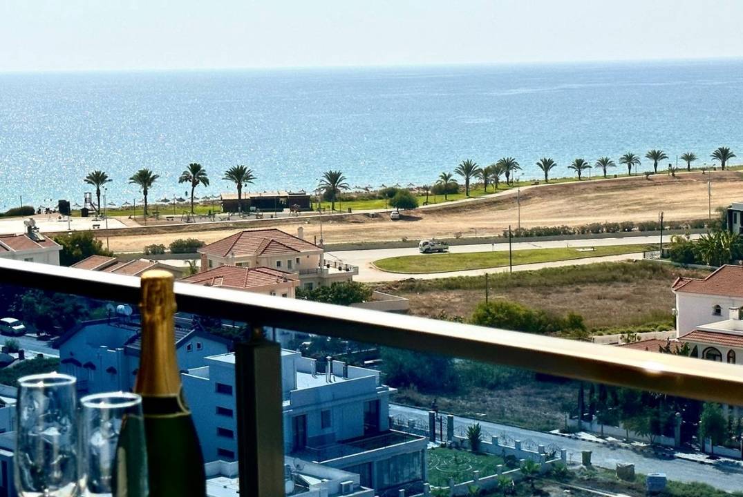 Студия с панорамным видом на море в комплексе Poseidon, Искеле, Лонг Бич
