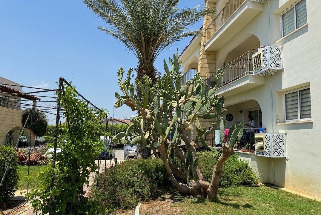 Аренда уютной квартиры 2+1 в комплексе Sun Rise, Богаз, Искеле – всего 300 метров до песочного пляжа.