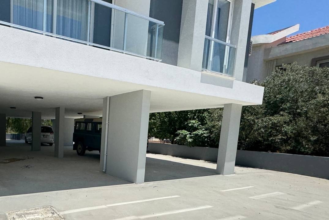 Современная квартира 2+1 в аренду в районе Леон Бич, в аренду