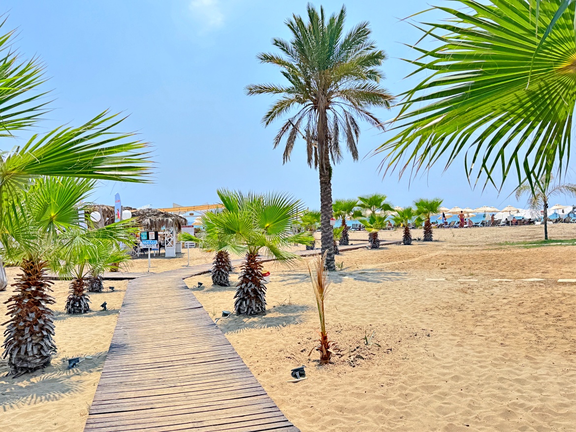 Аренда виллы в Богазе, в комплексе Caesar Beach – прямо на берегу моря!