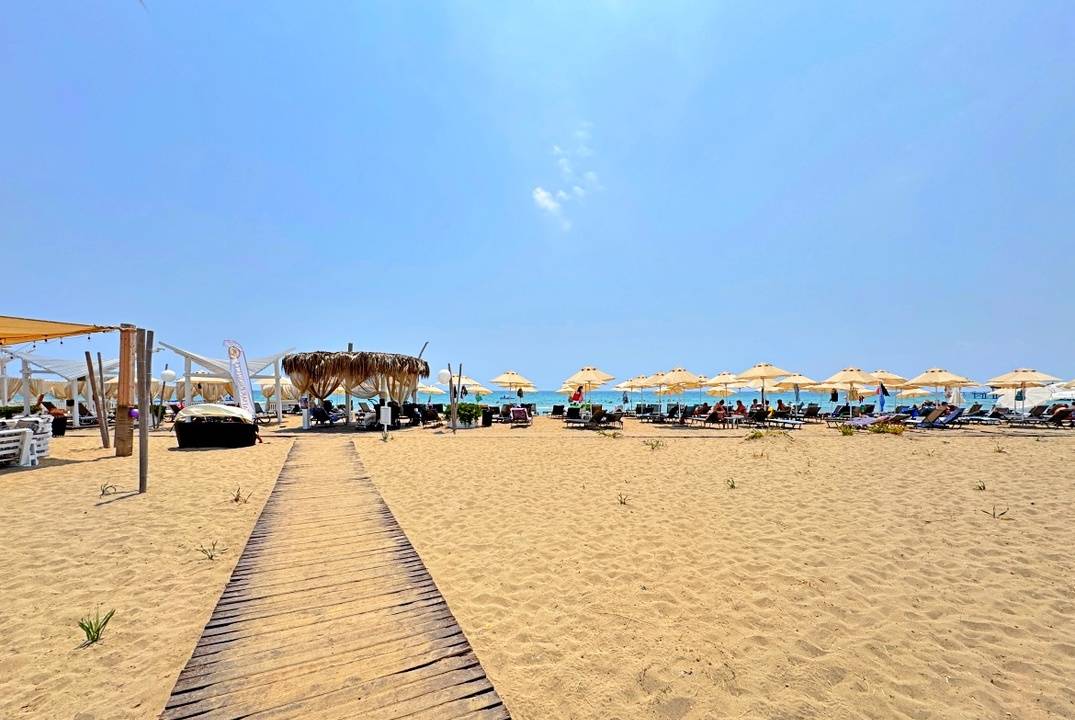 Аренда виллы в Богазе, в комплексе Caesar Beach – прямо на берегу моря!