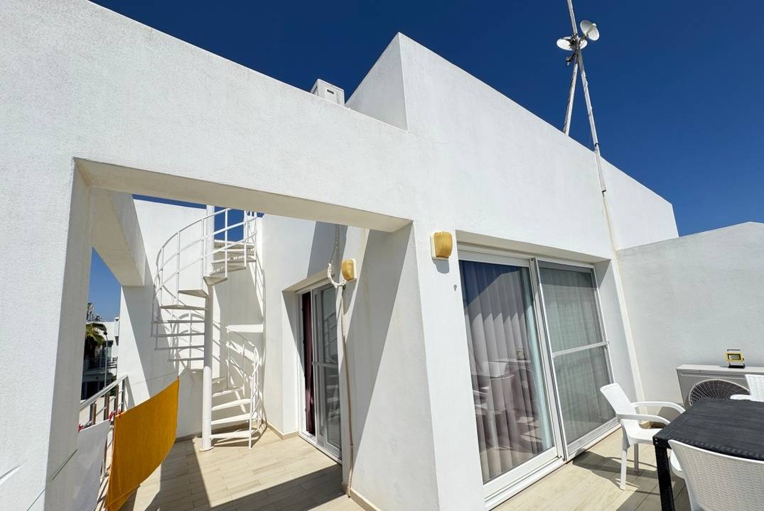 Аренда виллы в Богазе, в комплексе Caesar Beach – прямо на берегу моря!