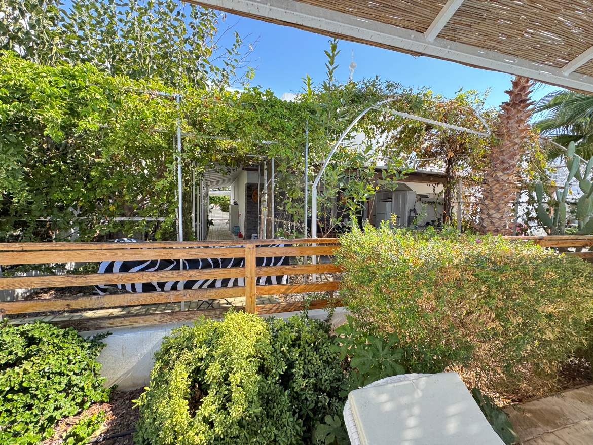 Аренда виллы в Богазе, в комплексе Caesar Beach – прямо на берегу моря!