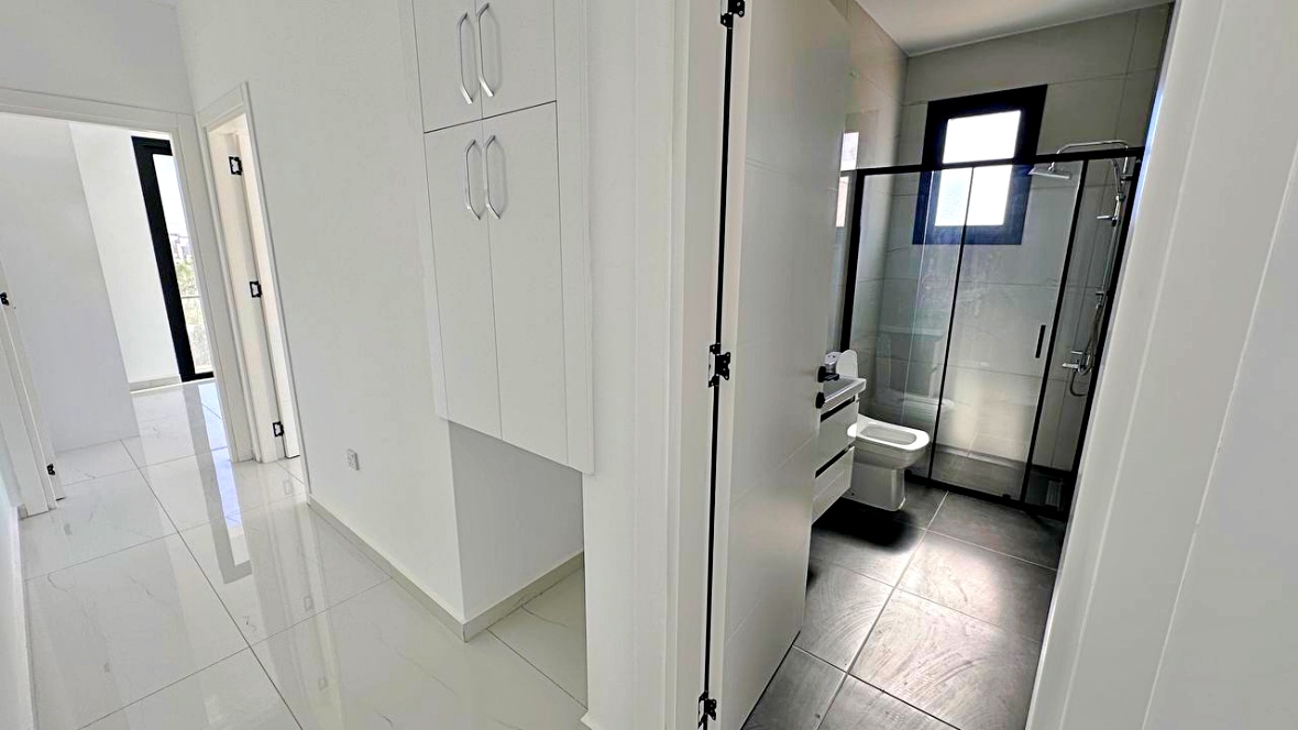 Новый уровень комфорта рядом с морем, школами и природой