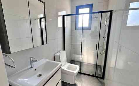 Новый уровень комфорта рядом с морем, школами и природой