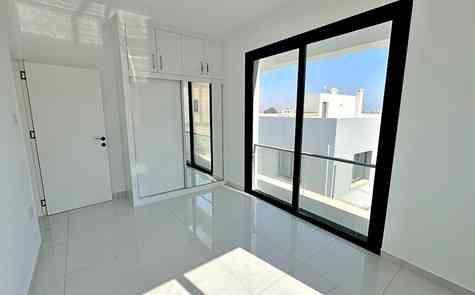 Новый уровень комфорта рядом с морем, школами и природой