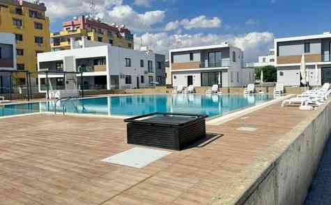 Новый уровень комфорта рядом с морем, школами и природой