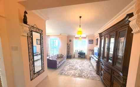 Просторная полностью меблированная квартира 3+1 с видом на море и горы в престижном районе Гирне, Алсанджак,