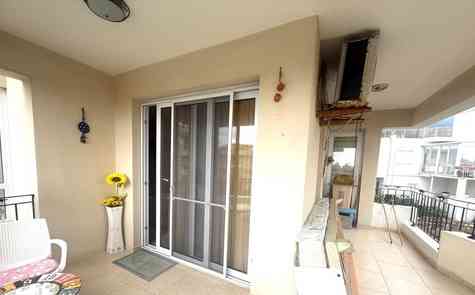 Просторная полностью меблированная квартира 3+1 с видом на море и горы в престижном районе Гирне, Алсанджак,