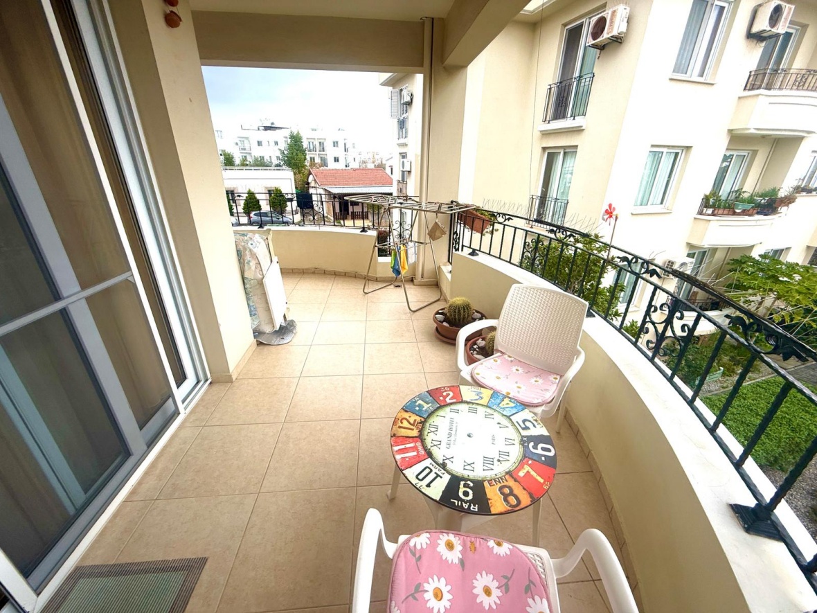 Просторная полностью меблированная квартира 3+1 с видом на море и горы в престижном районе Гирне, Алсанджак,