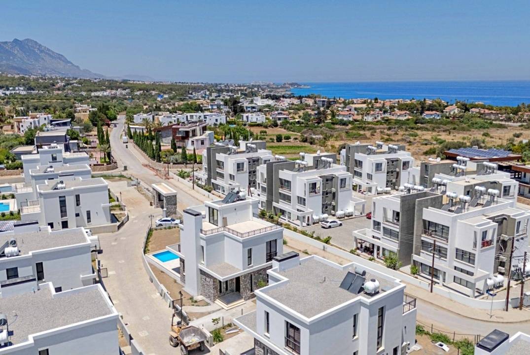 Новая вилла 4+1 в престижном районе Эдремит, Кирения.