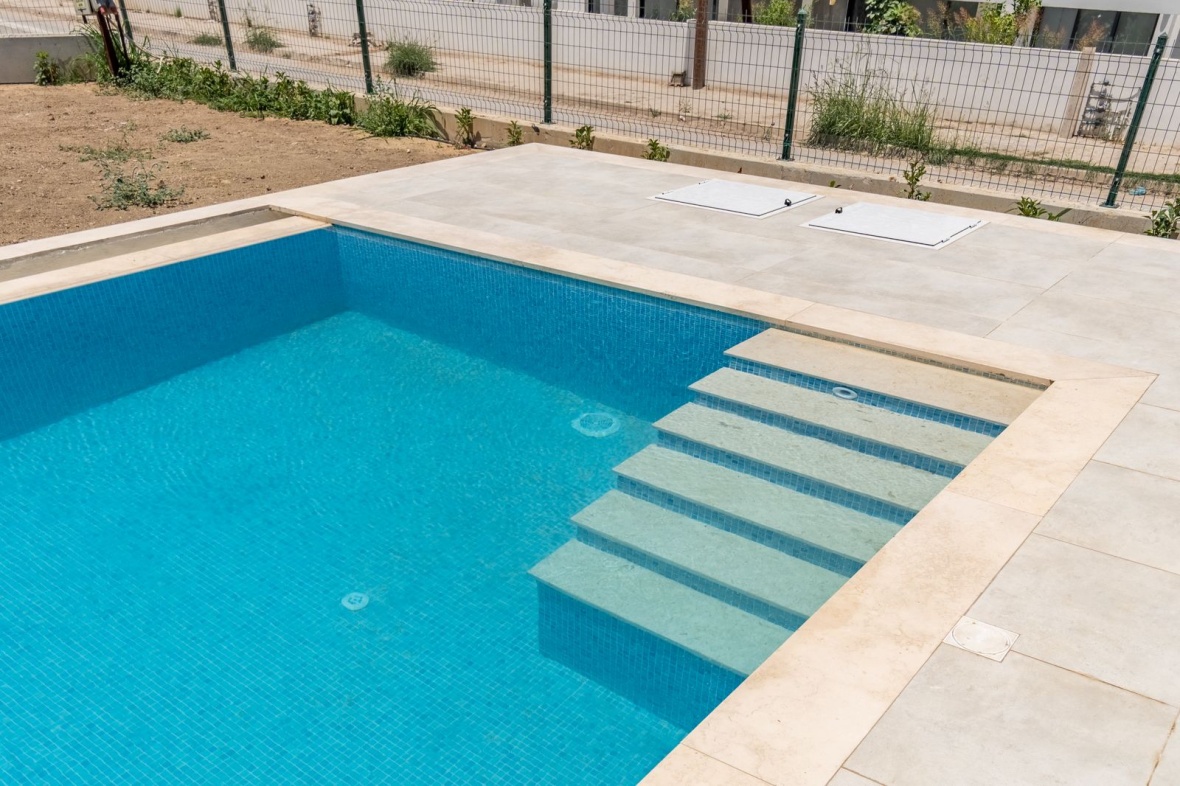 Новая вилла 4+1 в престижном районе Эдремит, Кирения.