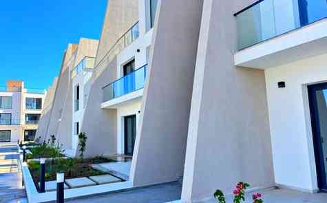 Угловая loft-квартира 2+1 с террасой на крыше в Garden Park, Искеле