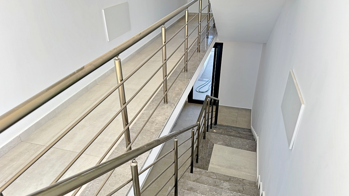 Угловая loft-квартира 2+1 с террасой на крыше в Garden Park, Искеле