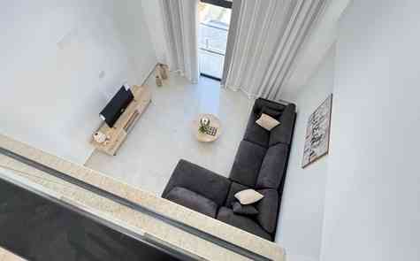 Угловая loft-квартира 2+1 с террасой на крыше в Garden Park, Искеле