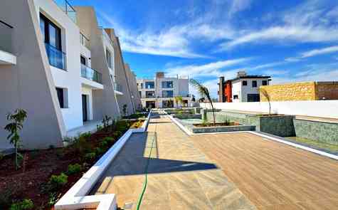 Угловая loft-квартира 2+1 с террасой на крыше в Garden Park, Искеле