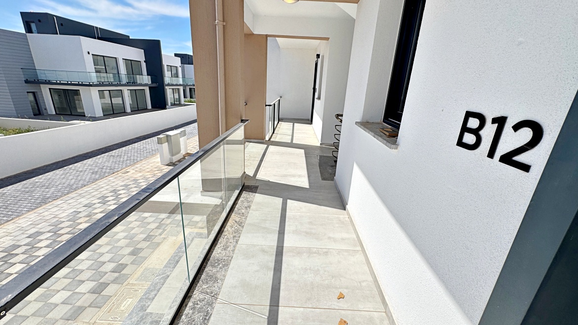 Угловая loft-квартира 2+1 с террасой на крыше в Garden Park, Искеле