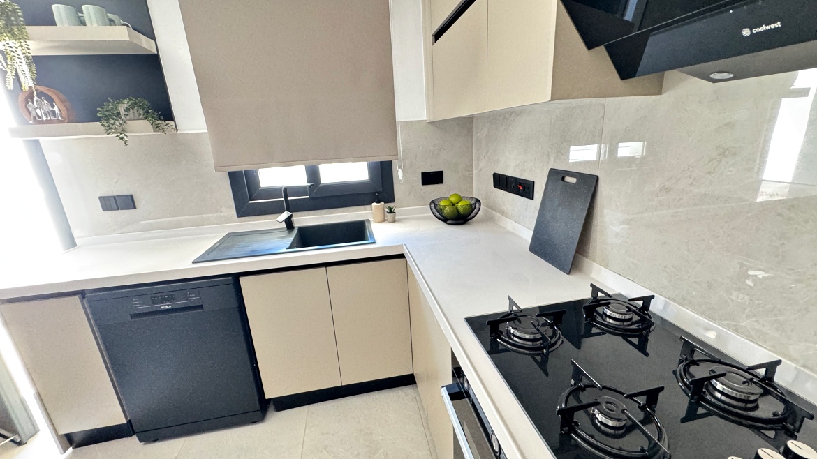 Угловая loft-квартира 2+1 с террасой на крыше в Garden Park, Искеле