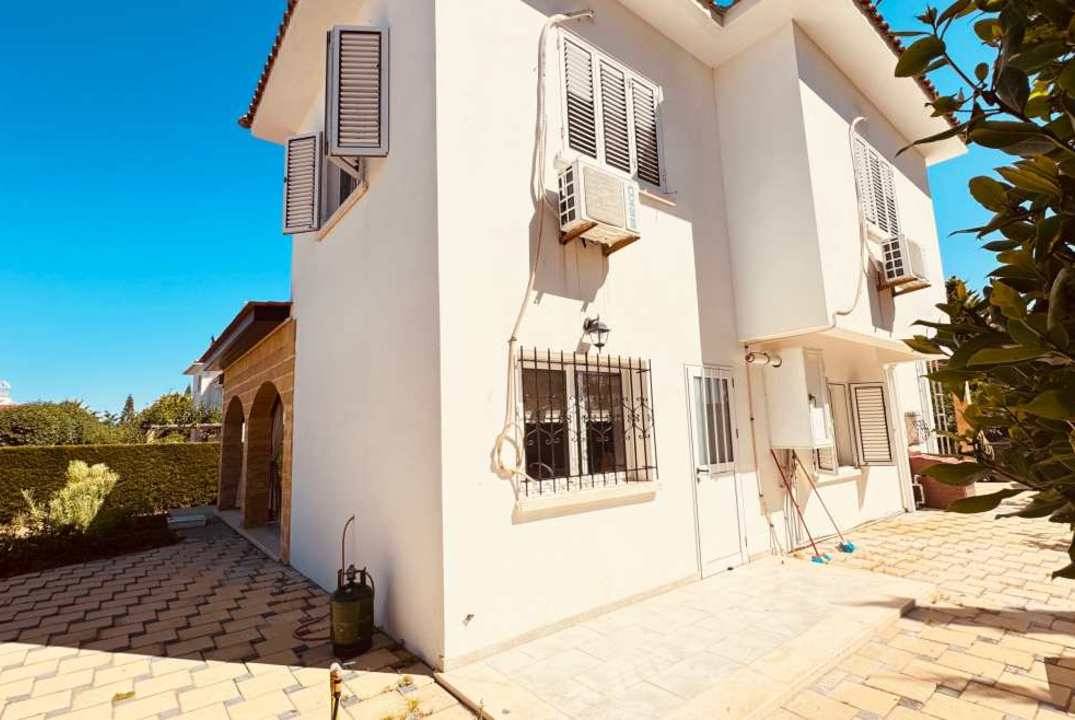 Продажа  виллы в Искеле, Богаз- море и супермаркет рядом!
