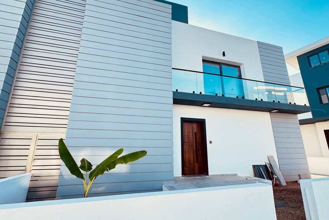 Готовая вилла 3+1 у моря в Искеле — £395,000, Турецкие ТИТУЛЫ!