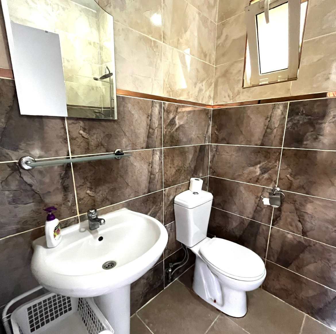 Просторная квартира 3+1 с большой террасой в Turtle Bay, Эсентепе