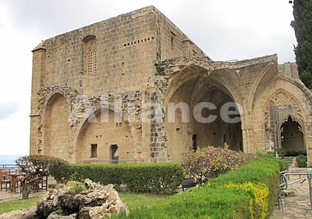 Кипр, исторические памятники, аббатство Беллапаис